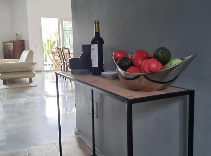 Town-house-style - On The Golden Mile *