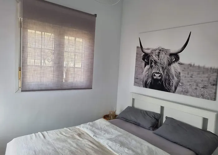 Town-house-style - On The Golden Mile Сasa de vacaciones *