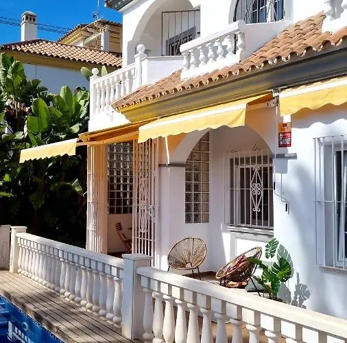 Town-house-style - On The Golden Mile Сasa de vacaciones