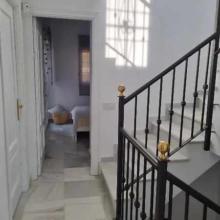 Дом отдыха Town-house-style - On The Golden Mile Марбелья
