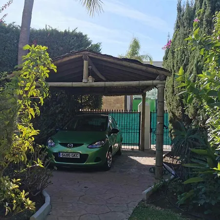 Town-house-style - On The Golden Mile *